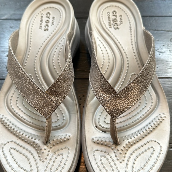 Crocs Silver Dual Comfort Size 9 - Picture 5 of 6